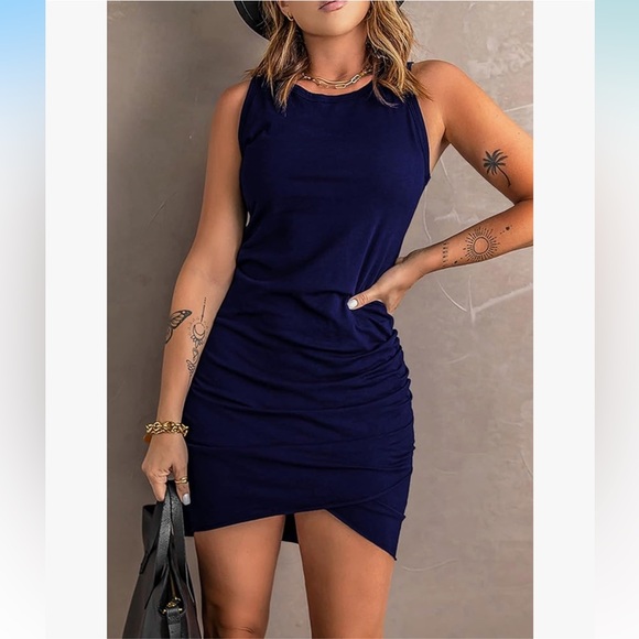 Boutique NWT Ruched Sleeveless Tank Summer Dress - Picture 3 of 3